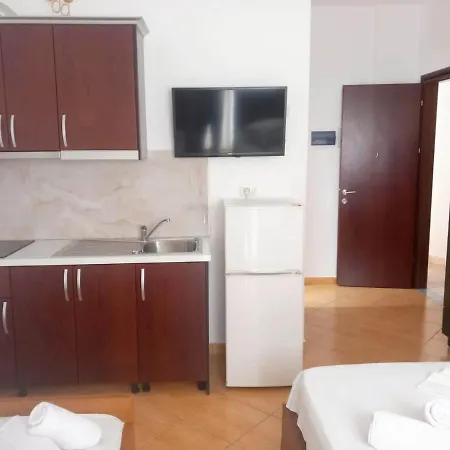 Shuka Ksamil Sarandë