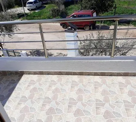 Hotel Shuka Ksamil 5*